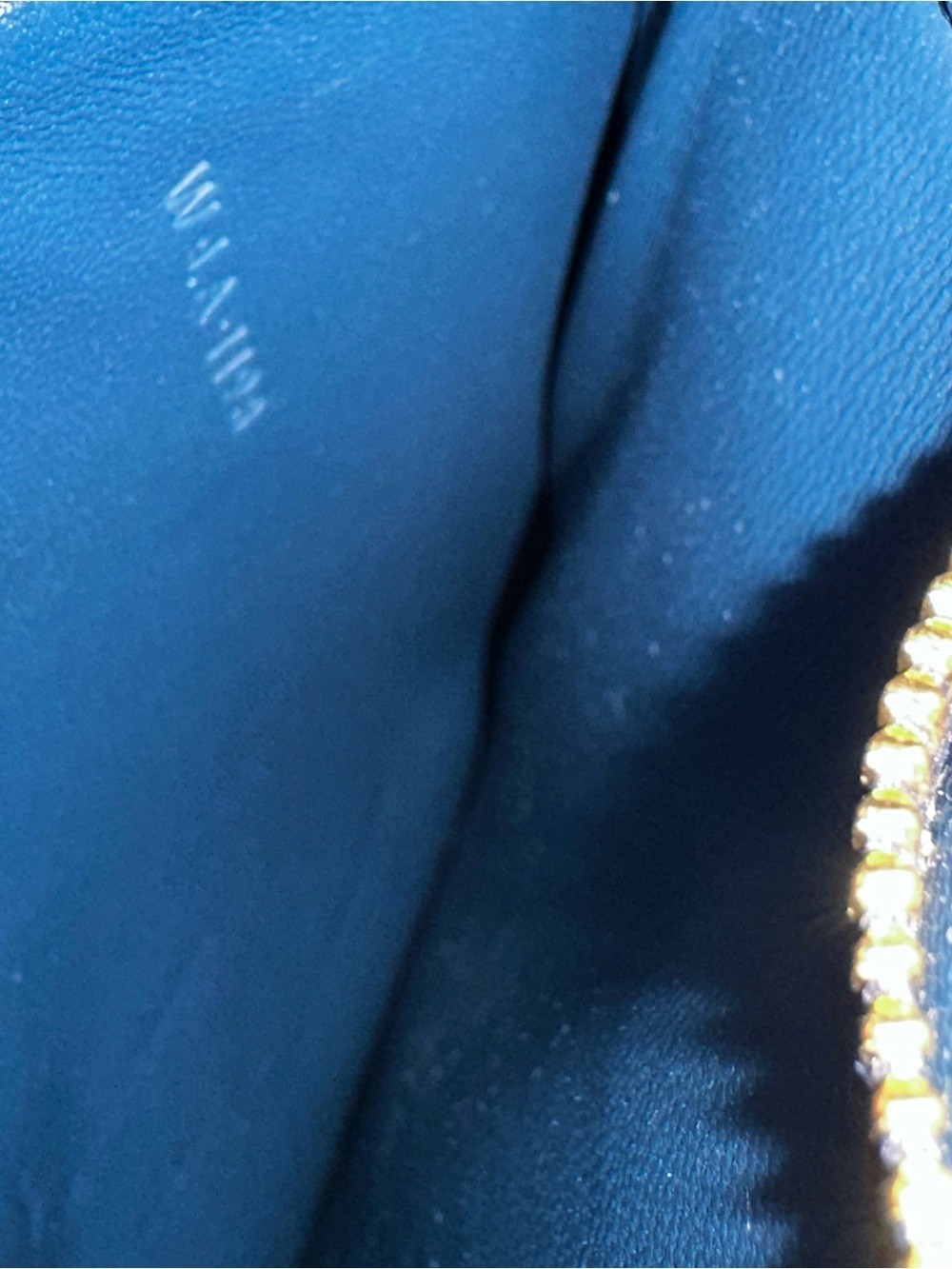 Celine Classic Box Medium Shoulder Leather Bag in Blue - Picture 13 of 16